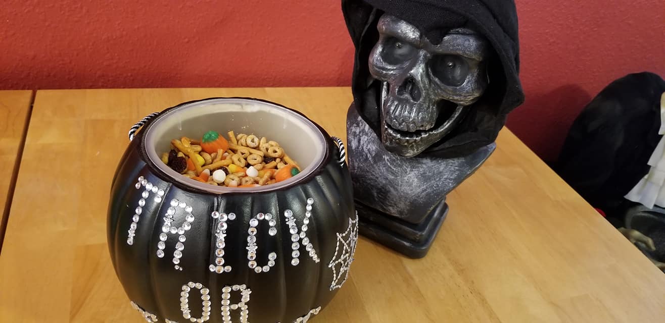 Trick or Treat Snack Mix